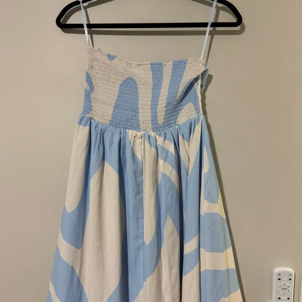 Petal & Pup Nesta Maxi Dress Size Large - Picture 7 of 8